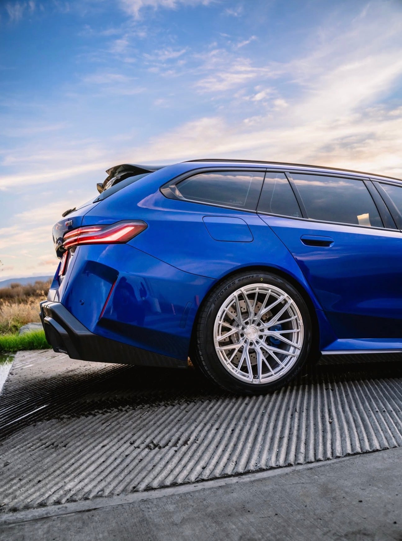 BMW G90/G99 M5 Carbon Fiber AP Rear Diffuser