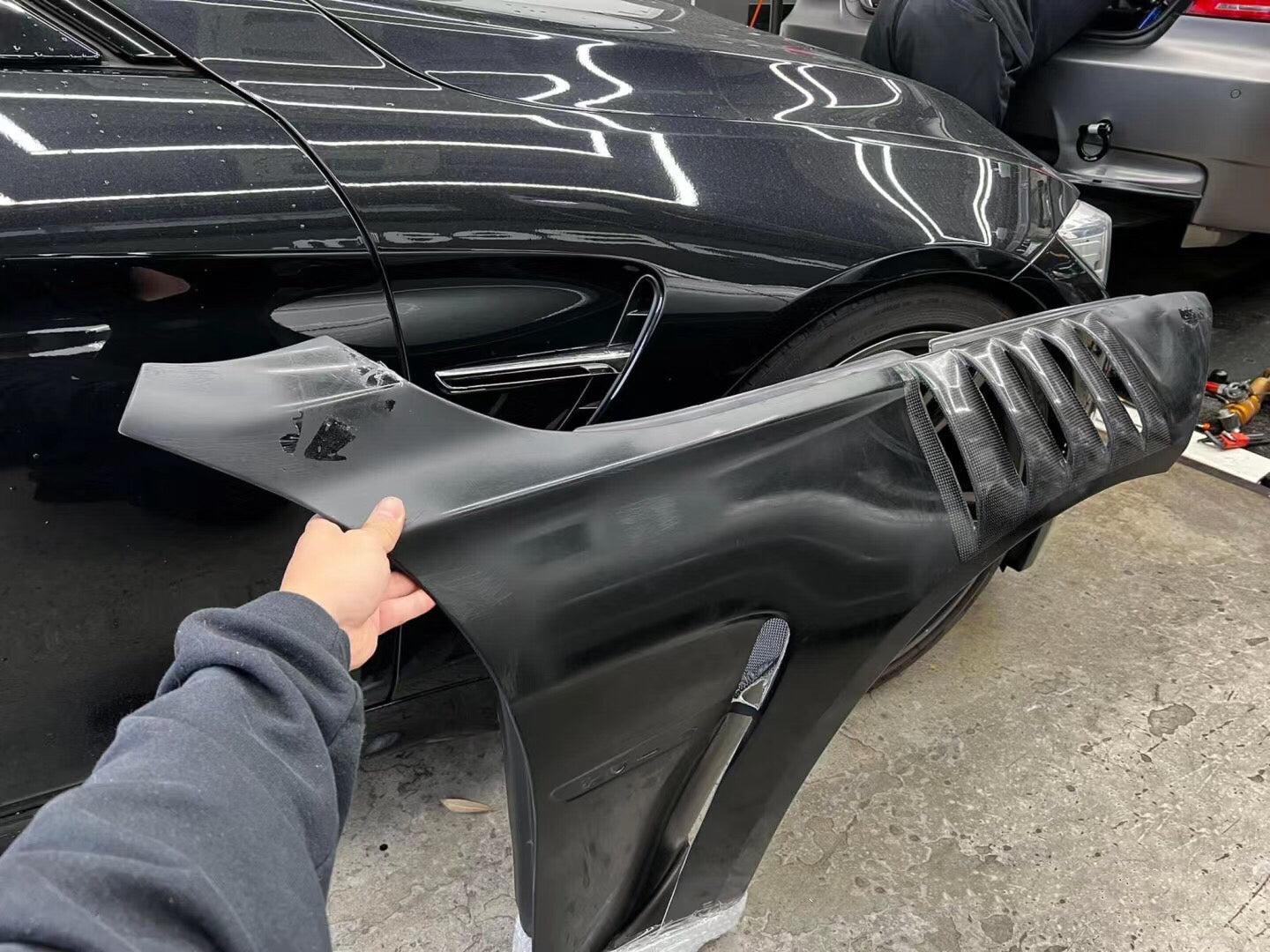 BMW F80 M3/F82/F83 M4 Carbon Fiber Vented Fenders | Eurobahndynamics