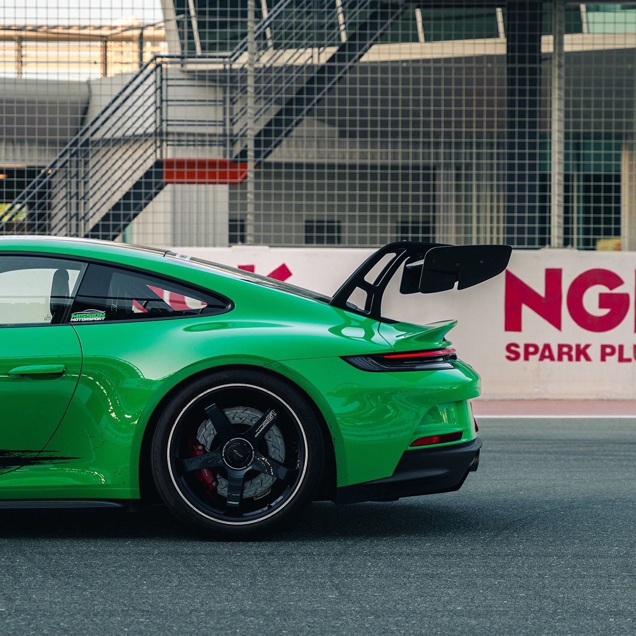 2022-2024 Porsche 992 GT3 V AP Carbon Fiber Wing
