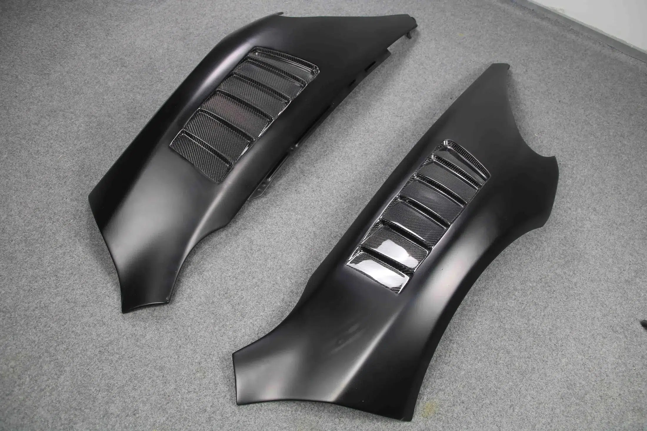 McLaren 650s Carbon Fiber Vented Fenders