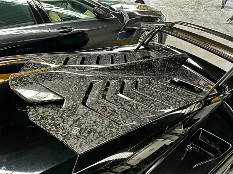 Lamborghini Huracan STO Carbon Fiber Engine Cover Upgrade