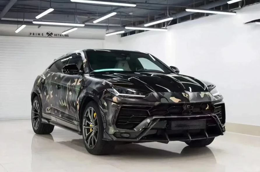 Lamborghini Urus Full Carbon Fiber Aero Kit Package