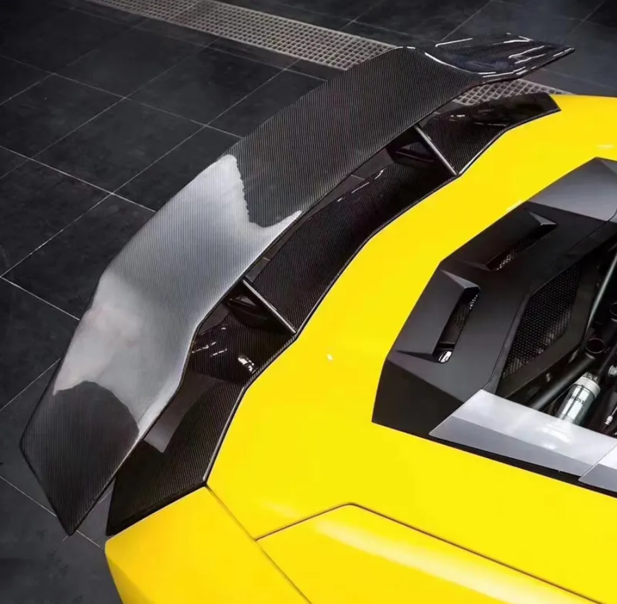 Lamborghini Aventador Artisan Wing with Base Panel