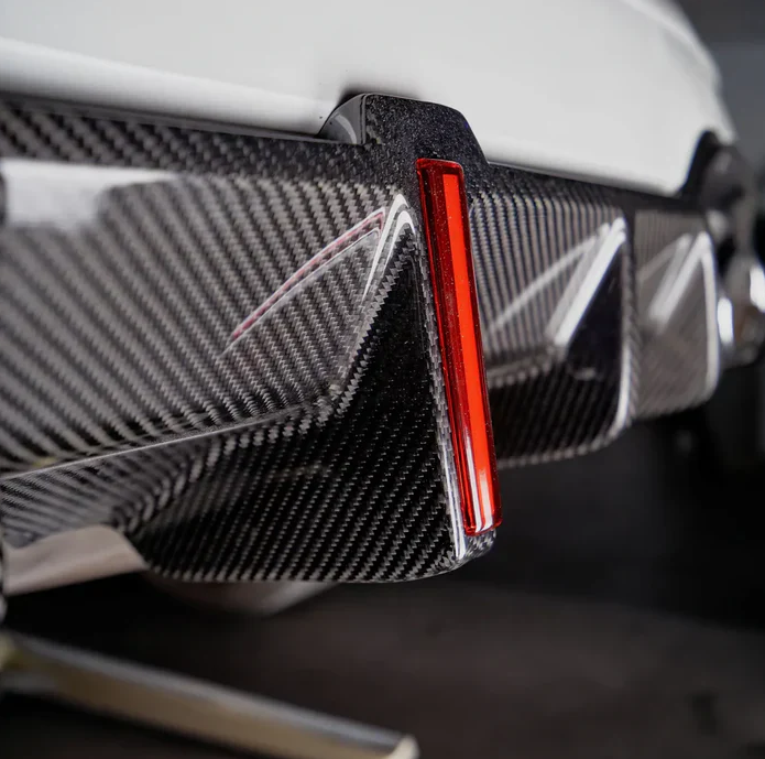 BMW G20 3 Series Carbon Fiber Rear Diffuser