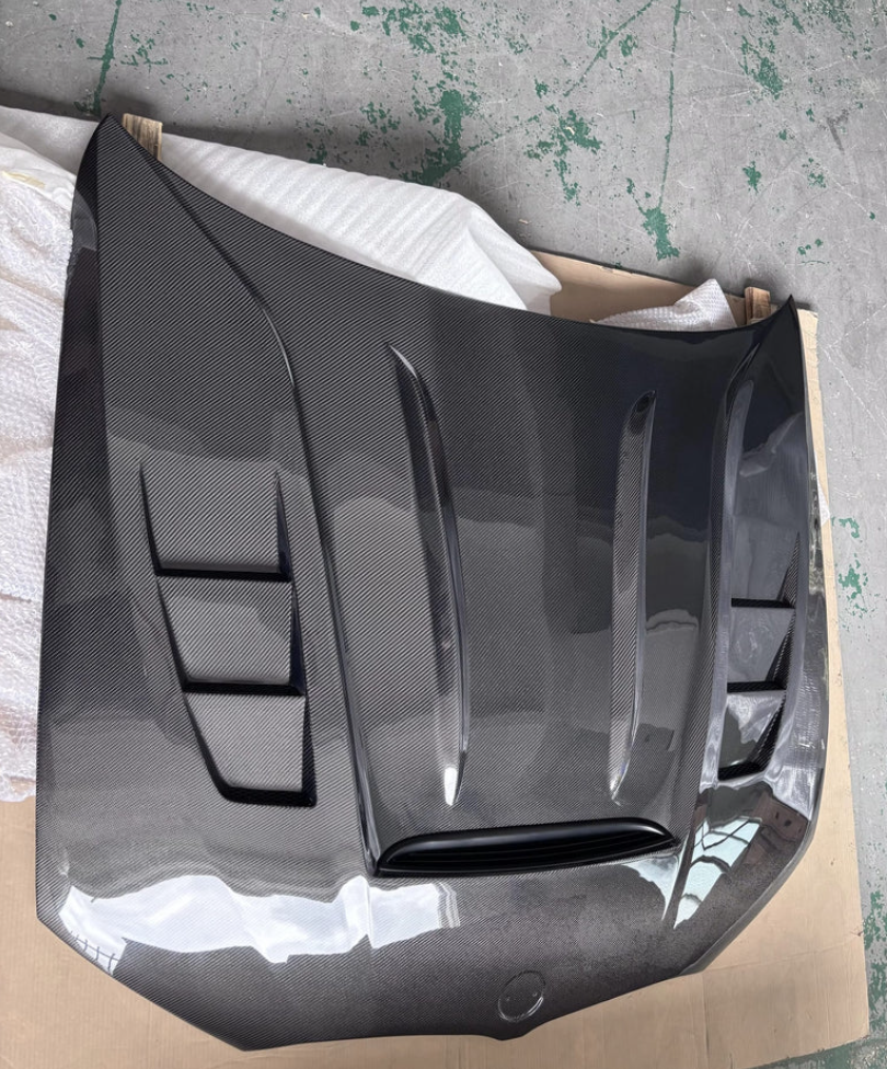 BMW G20 3 Series Carbon Fiber Vented Hood