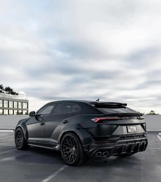 23-25 Lamborghini Urus S FRP/Carbon Fiber Wide Body Kit