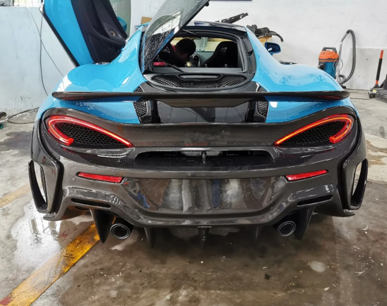 McLaren 540C/570S/570GT/600LT Carbon Fiber 600LT Rear Bumper