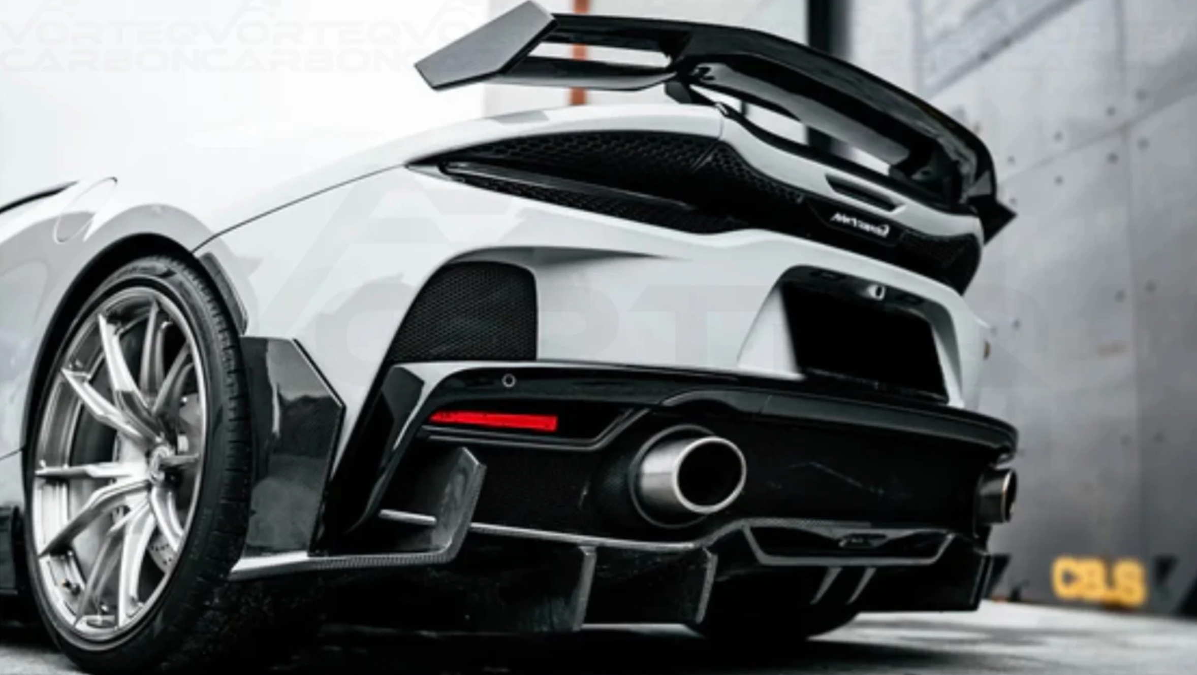 McLaren GT Carbon Fiber AP Rear Diffuser