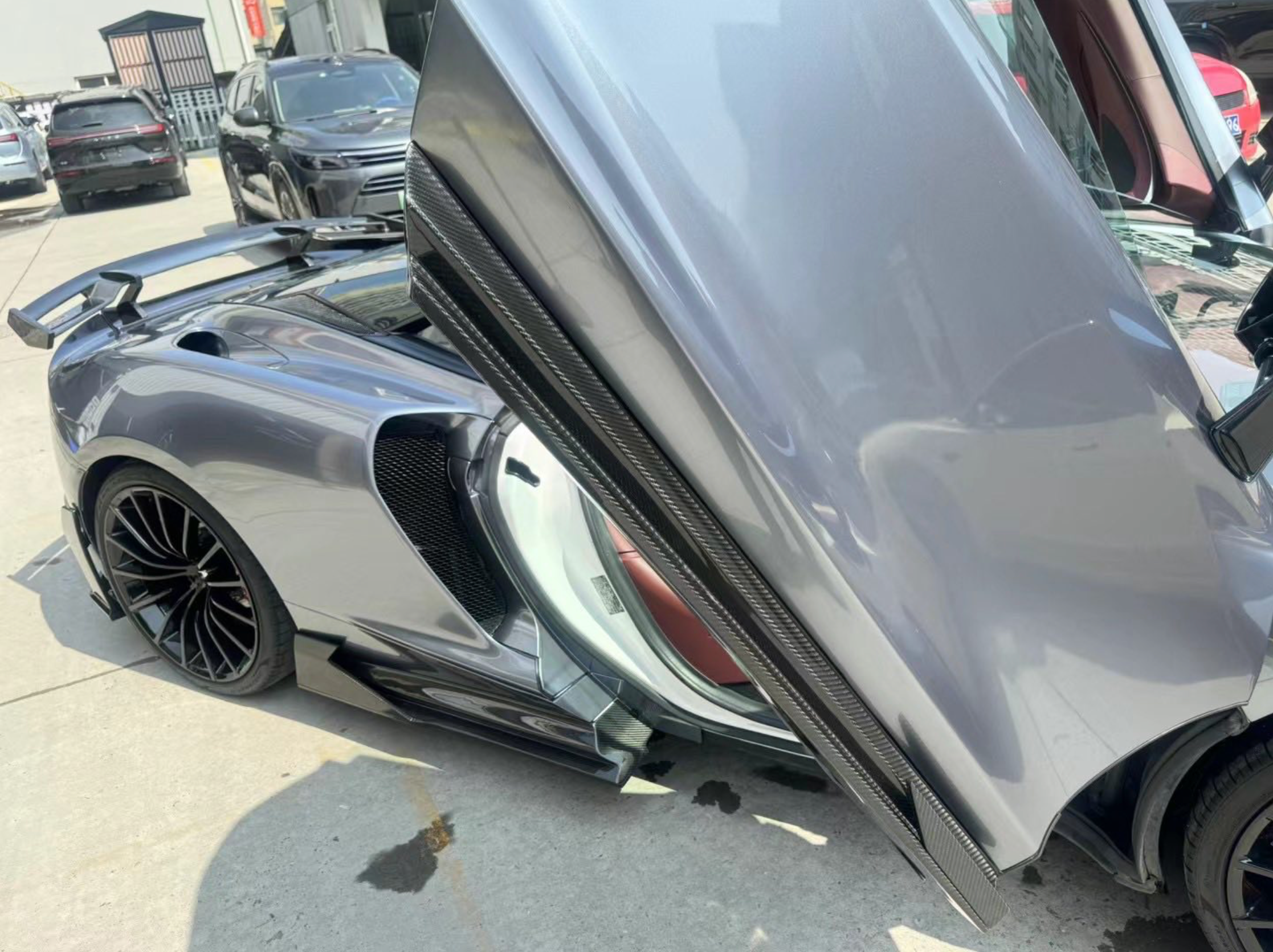 McLaren GT Carbon Fiber Side Skirt Extension