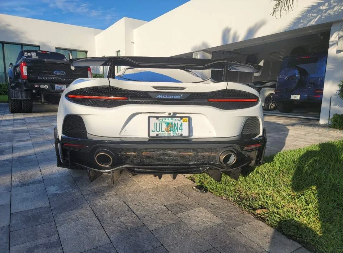 McLaren GT Carbon Fiber AP Rear Diffuser
