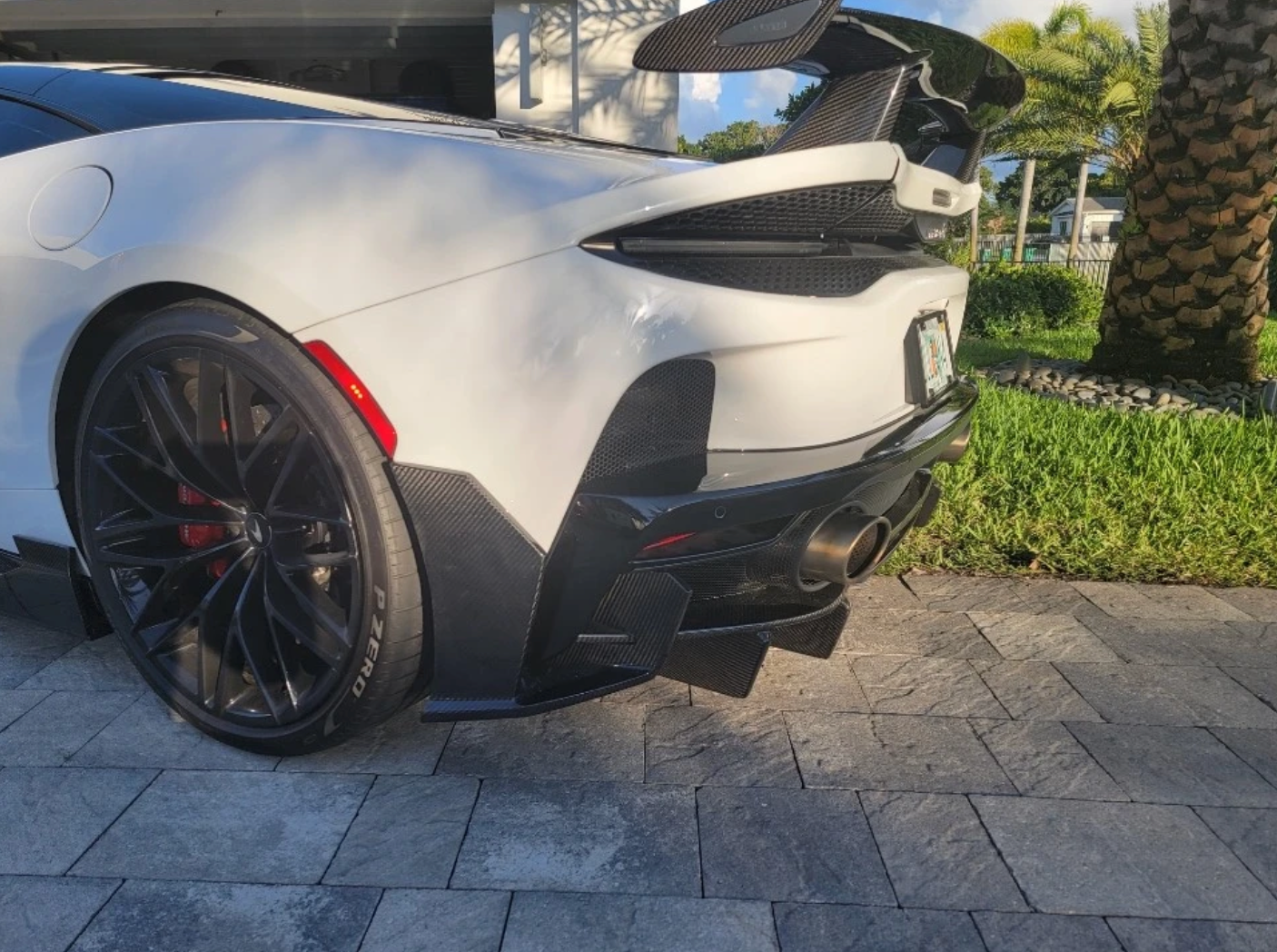 McLaren GT Carbon Fiber AP Rear Diffuser