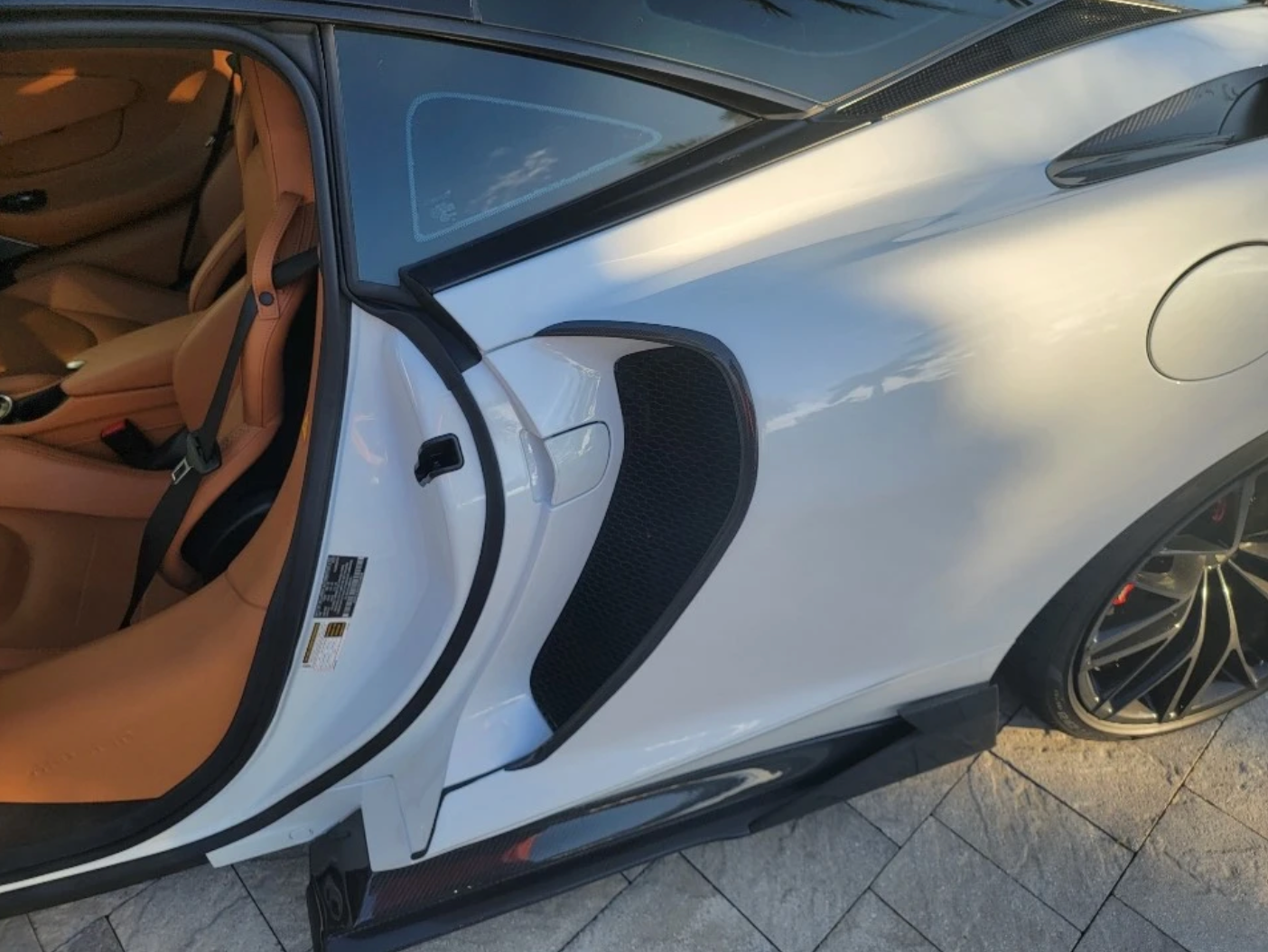 McLaren GT Carbon Fiber Side Skirt Extension