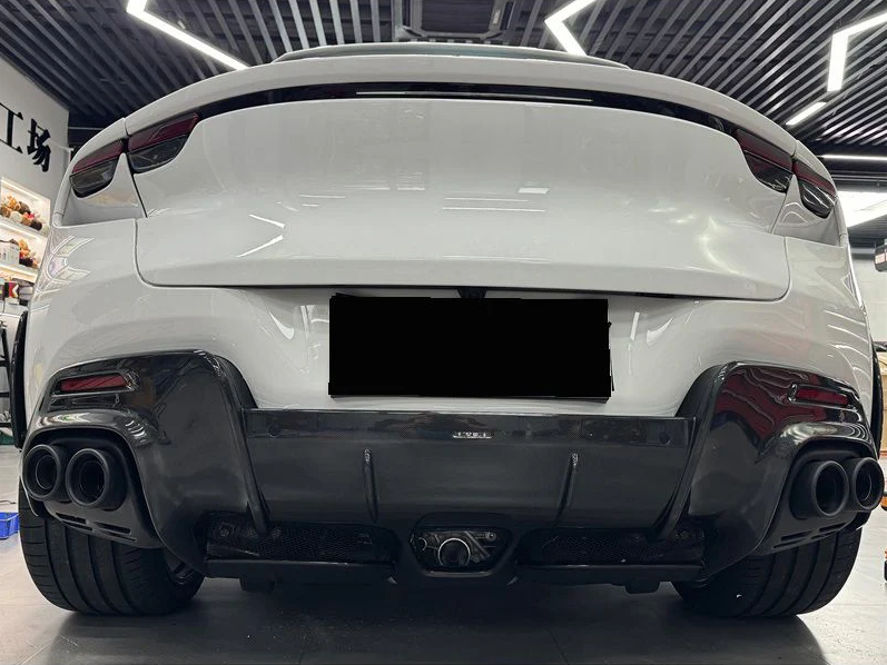 Ferrari Purosangue Carbon Fiber Full Aero Kit