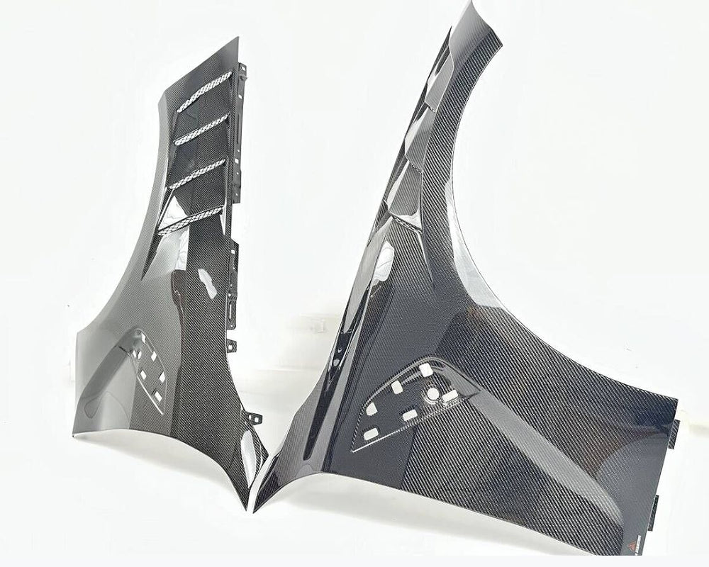 2021-2025 BMW G80 M3 - Carbon Fiber Vented Fenders Wide Body Kit