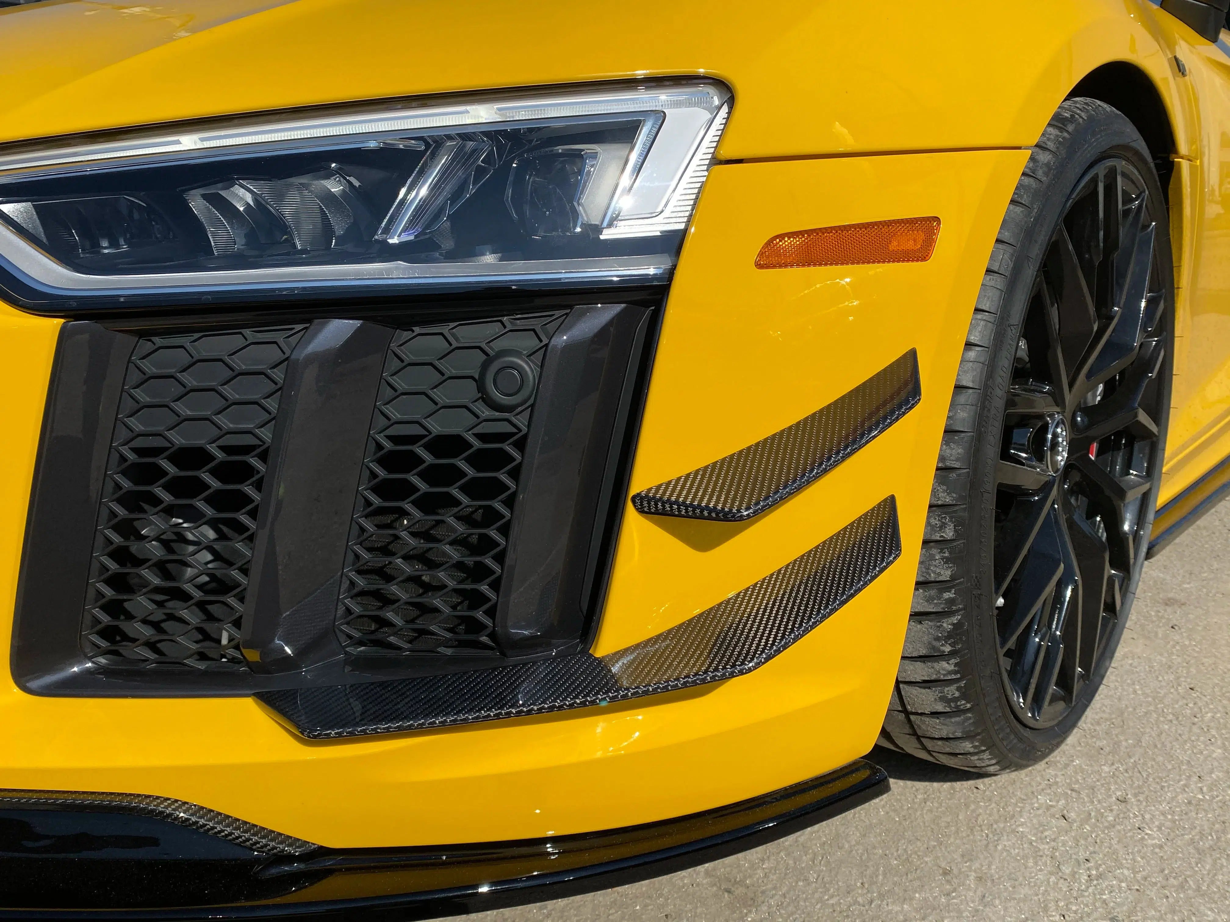 Audi R8 Gen 2 Carbon Fiber Front Canards Pre-Face Lift