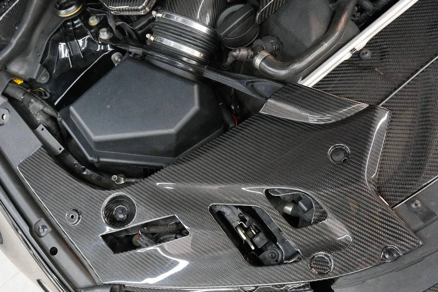 BMW F90 Carbon Fiber Engine Bay Corner Cover