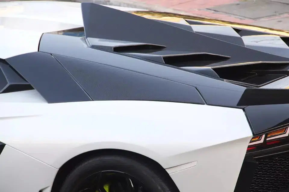 Lamborghini Aventador Artisan Carbon Fiber Engine Vent Cover - eurobahndynamics