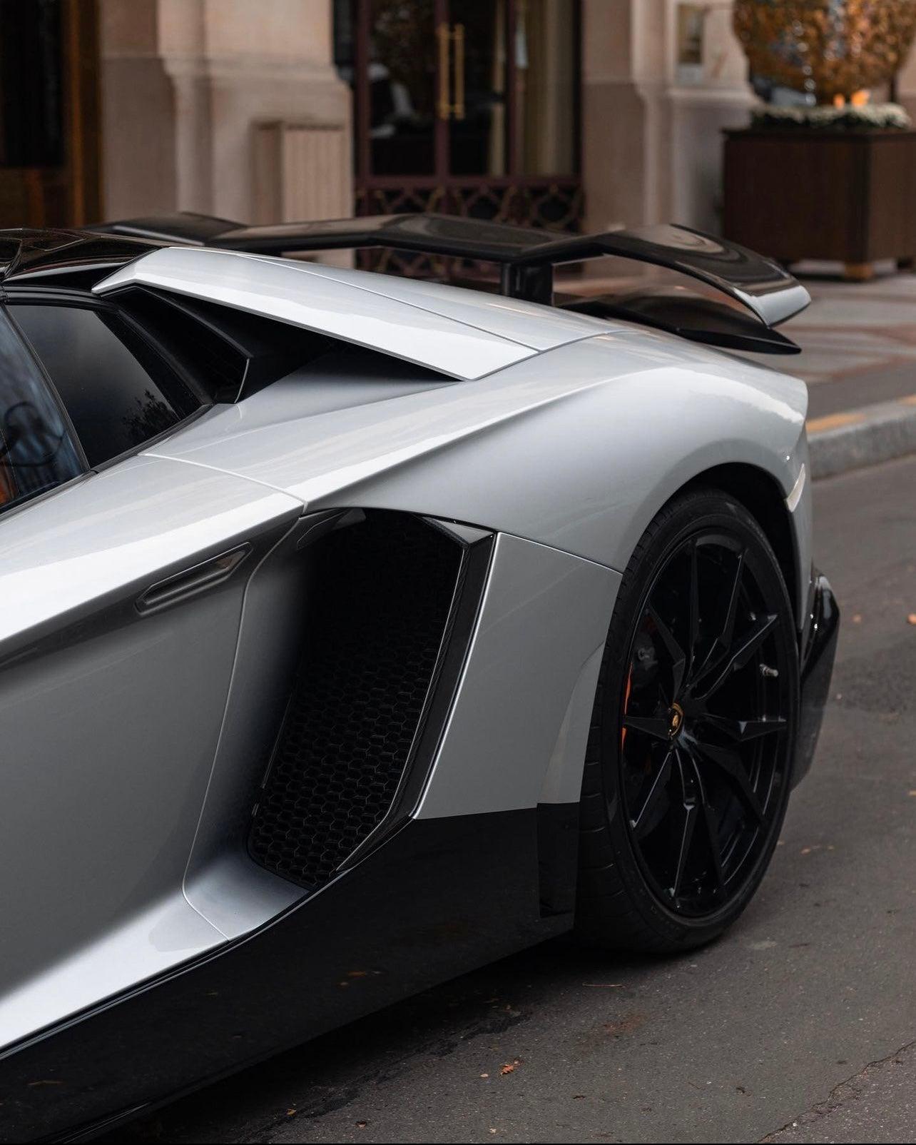 Lamborghini Aventador Carbon Fiber Wing